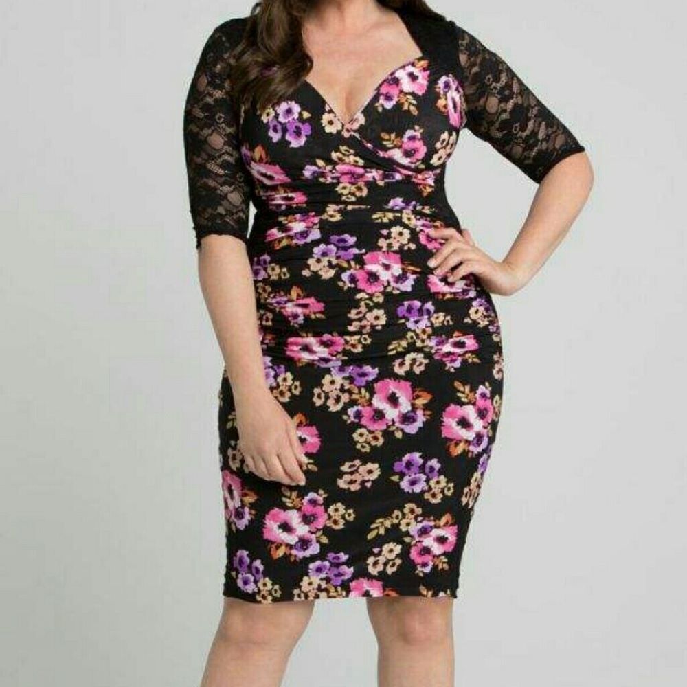 Kiyonna Stop & Stare Ruched Dress